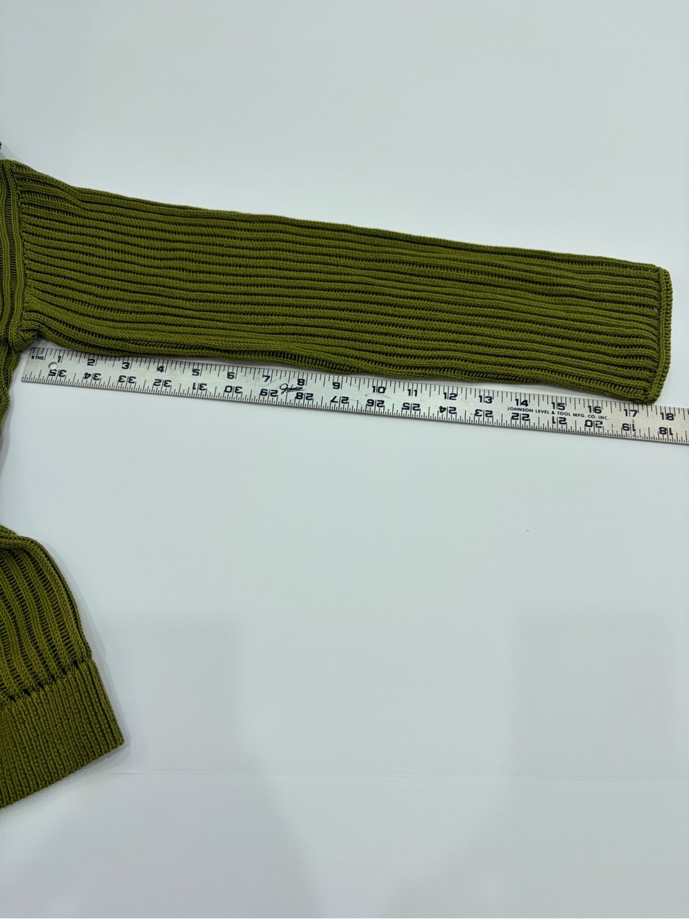 Theory Pima Olive Green Ribbed Boatneck Women’s Sweater, Saturated color! - Picture 8 of 9